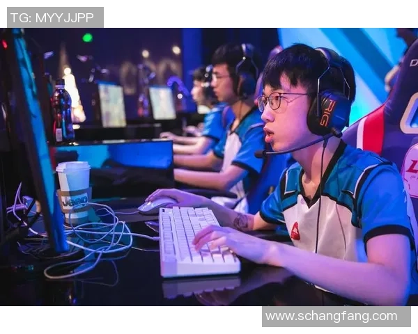 英雄联盟V5战队耐力揭秘：如何在赛场上保持最佳状态与表现